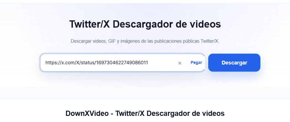 En el cuadro de entrada DownXVideo ya se ha ingresado el enlace del post público X, y al lado derecho se muestra un botón de descarga azul.